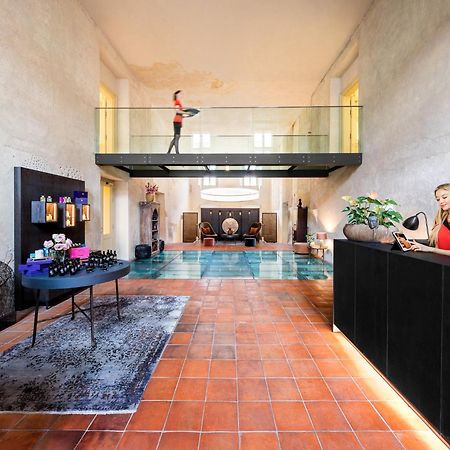 Mandarin Oriental, Prague Hotel Exterior photo